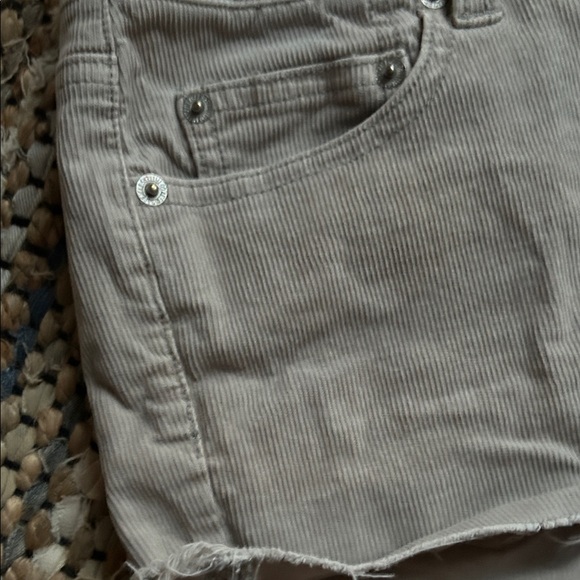 AEO stretch, gray curdoroy short - Picture 7 of 9